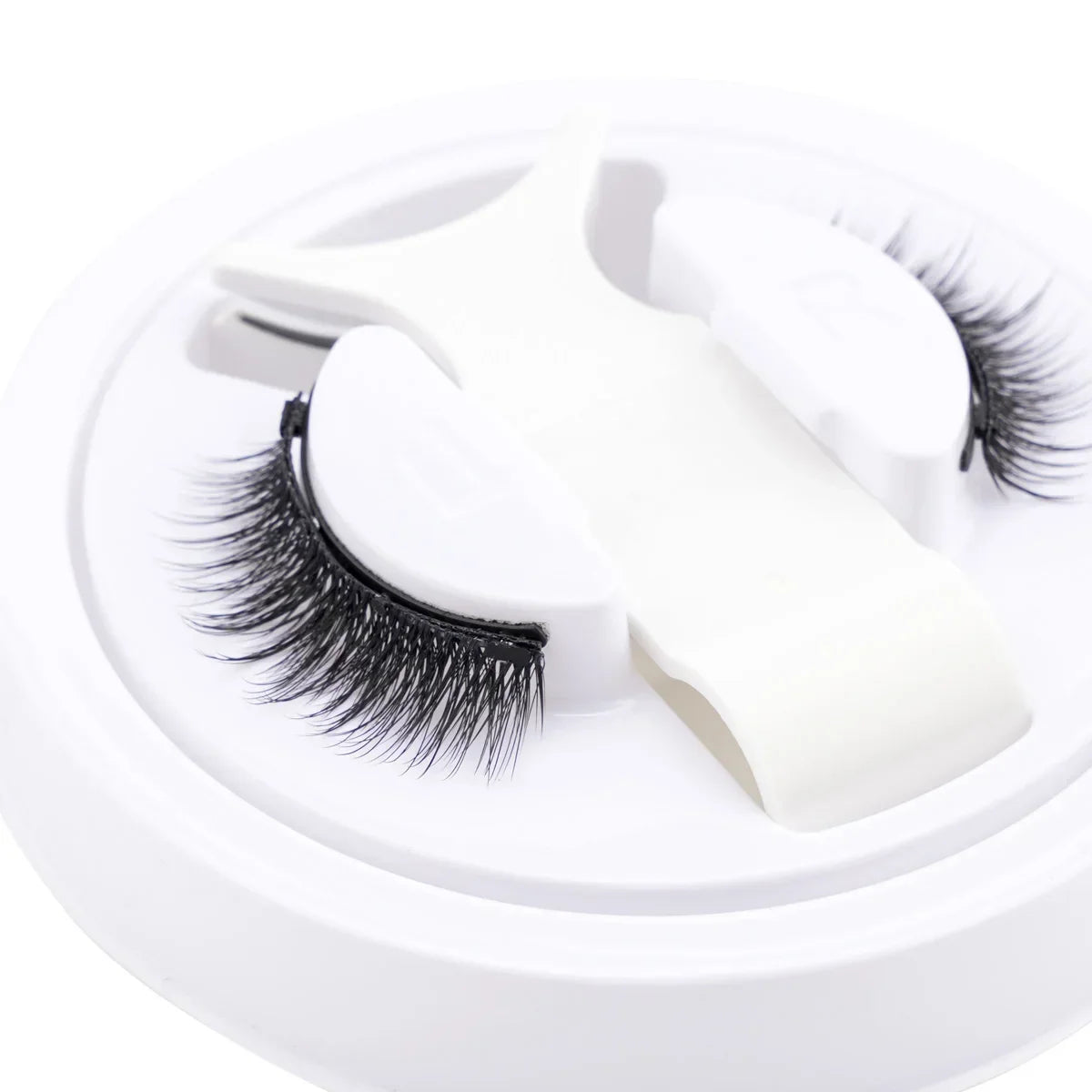 Magnetic Eyelashes Kit – 5 Reusable Styles + Tweezers - elbiB Connections 