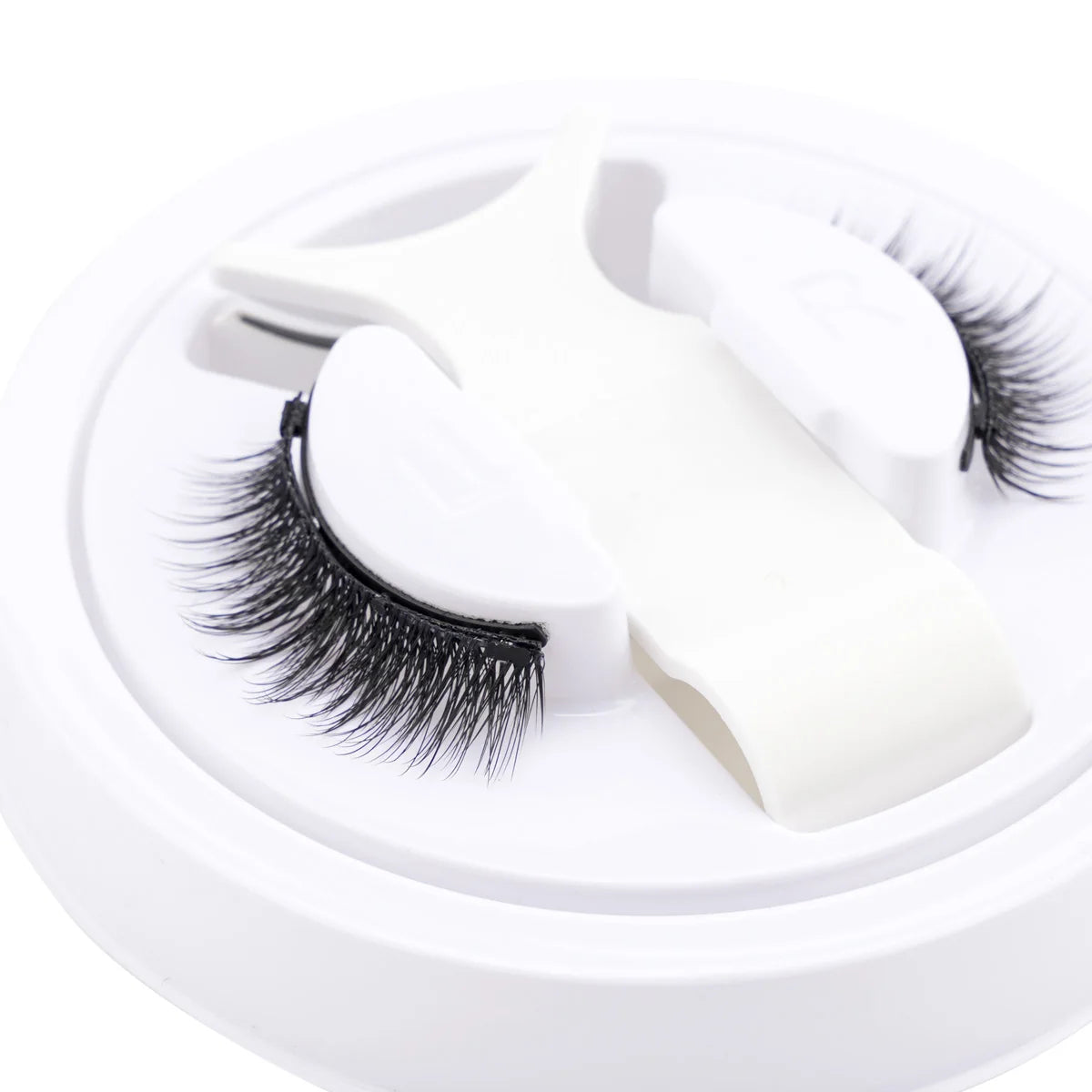 Magnetic Eyelashes Kit – 5 Reusable Styles + Tweezers - elbiB Connections 
